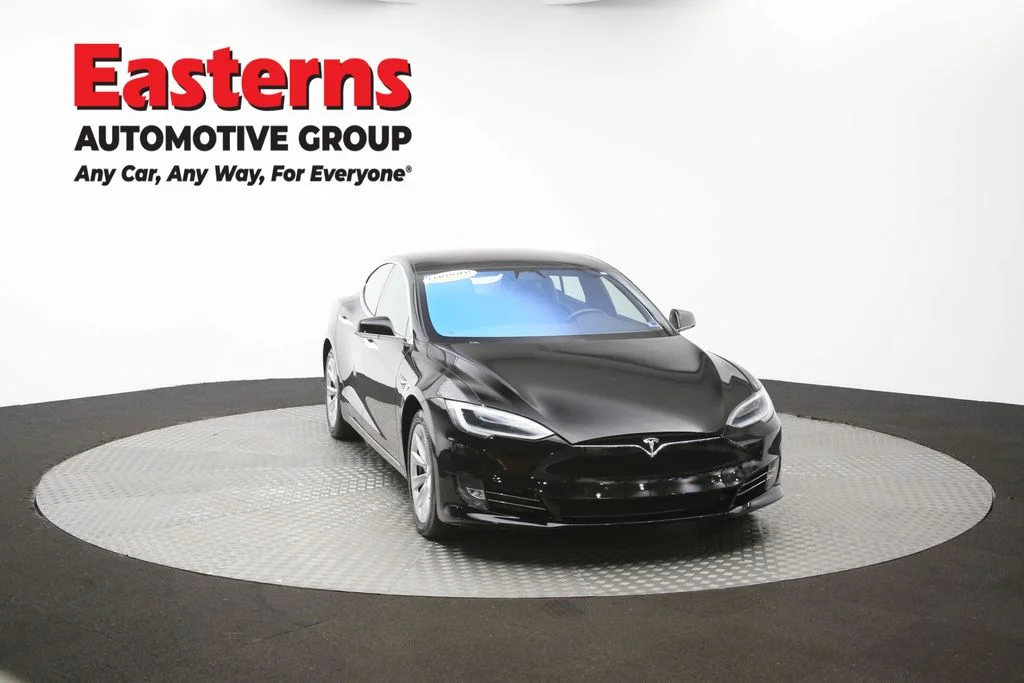 Used 2018 Black Tesla 75D image 46