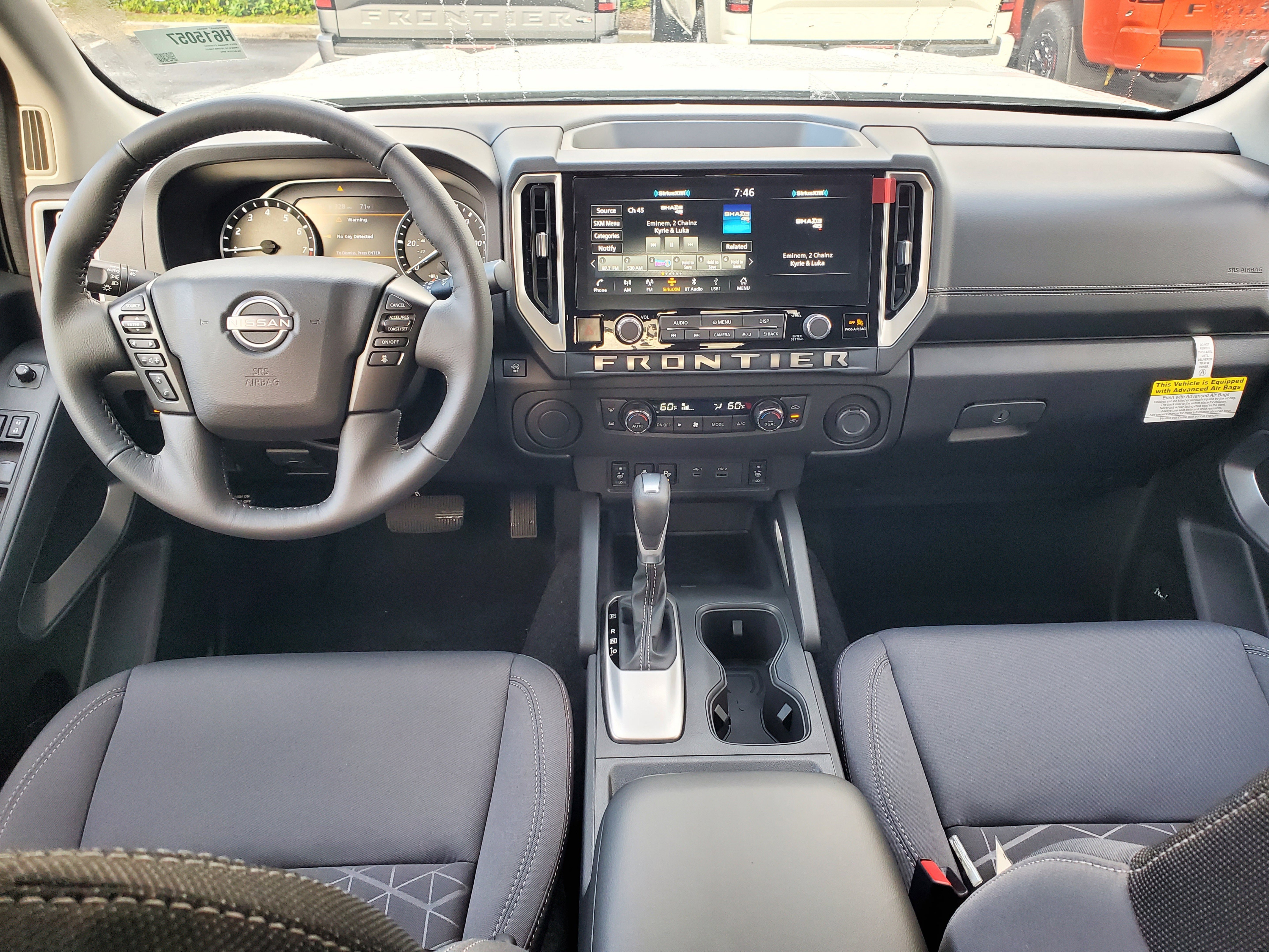 2025 Nissan Frontier SV - Photo 6