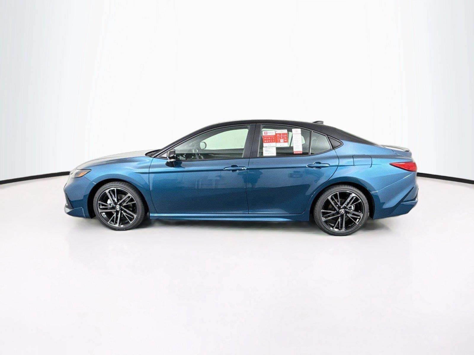 New 2026 Ocean Gem w/Midnight Black Metallic Roof Toyota XSE image 14