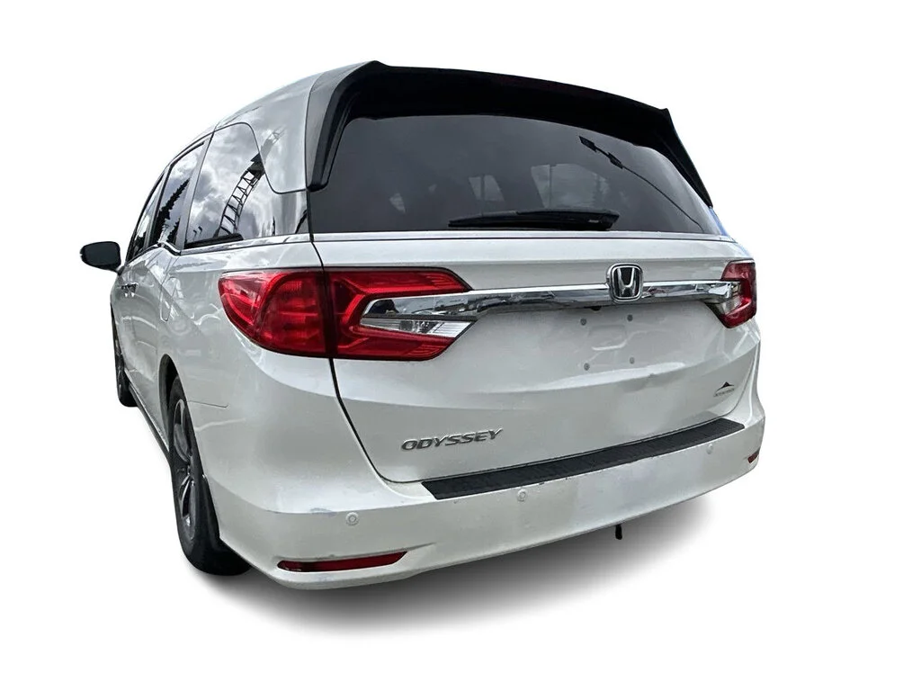 Used 2018 White Diamond Pearl Honda EXL Navi Dilawri Certified   Clean Title   Regular image 11