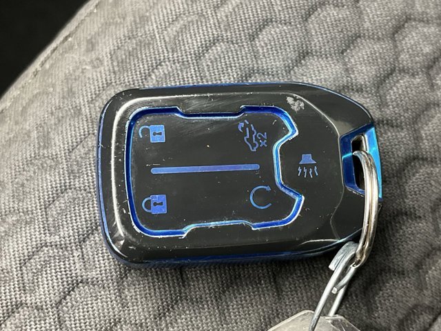 Used 2019 Blue Steel Metallic GMC SLE image 27