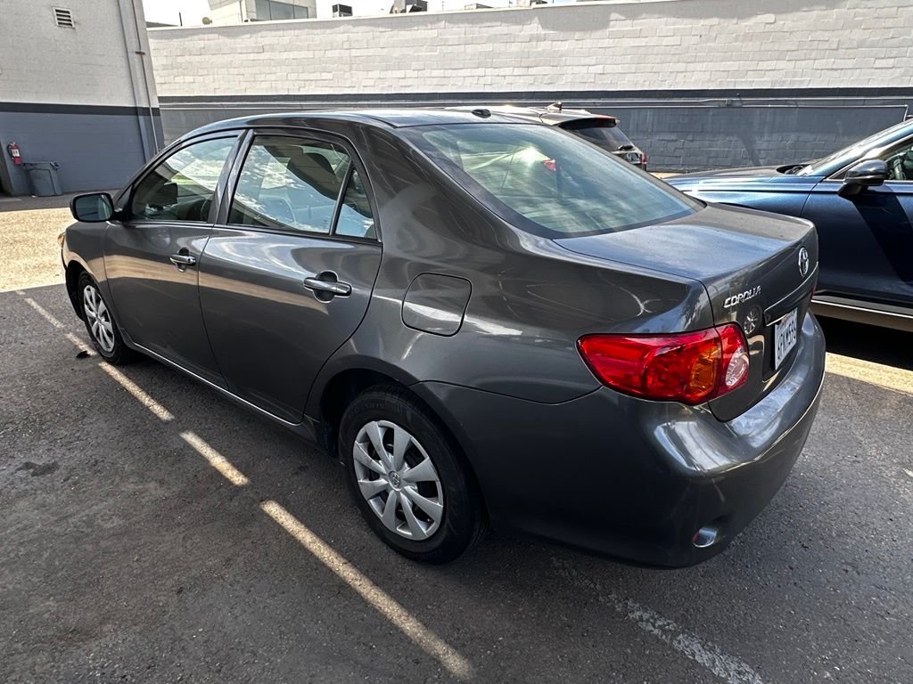 Used 2010  Toyota  image 17