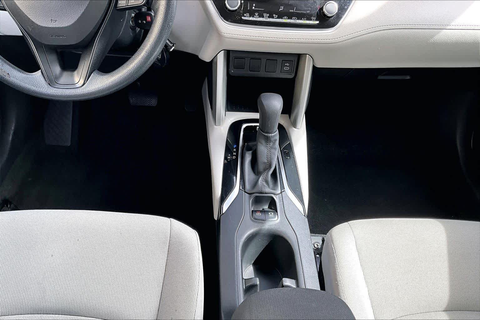 Used 2024 Sonic Silver Toyota L image 17