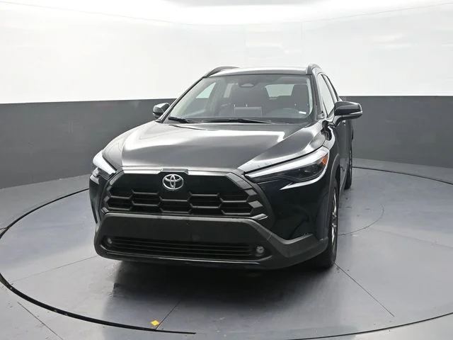 Used 2026 Black Toyota XLE image 2