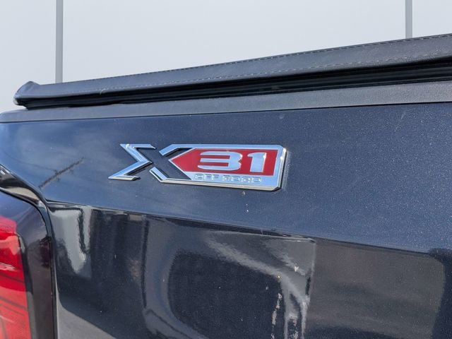 Used 2024 Gray GMC Elevation image 13
