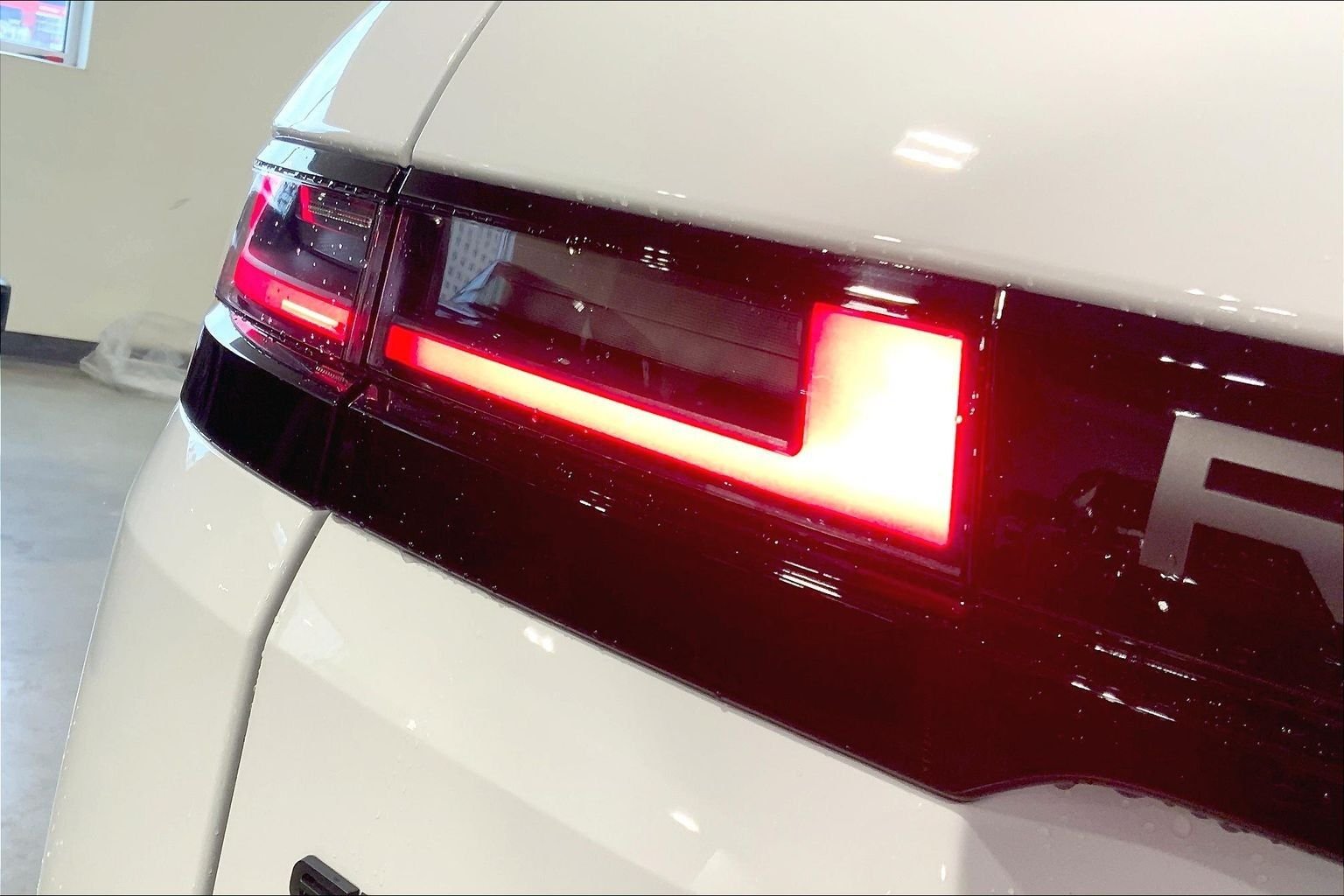 2026 Land Rover Range Rover Evoque Dynamic SE - Photo 14