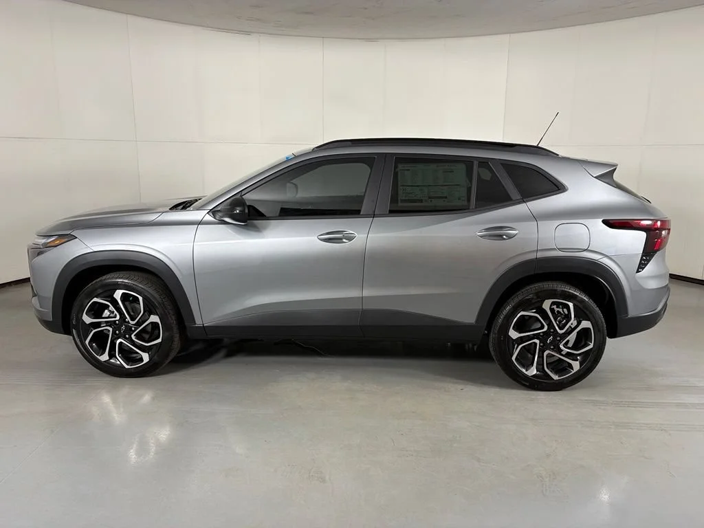 2026 Chevrolet Trax RS - Photo 6