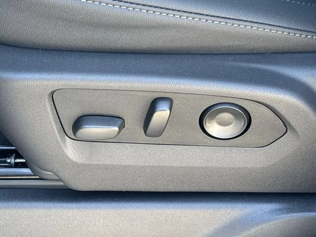 2026 GMC Sierra 1500 SLT - Photo 24