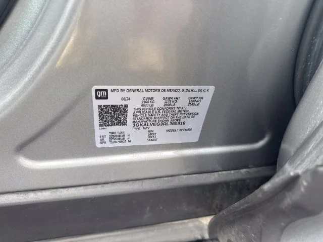 Used 2024 Sterling Metallic GMC SLT image 34