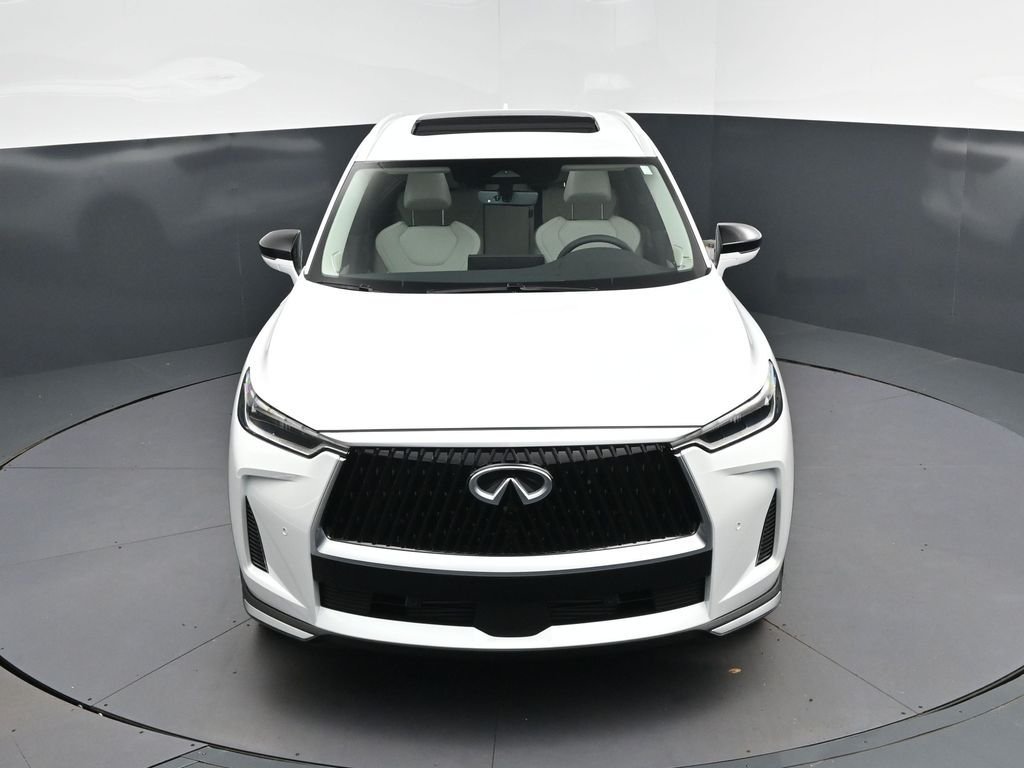 New 2027 RADIANT WHITE INFINITI Luxe FWD image 38