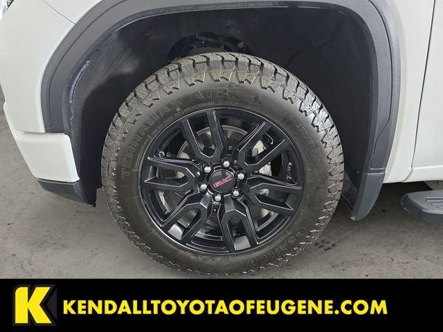 Used 2024 White GMC Elevation image 8