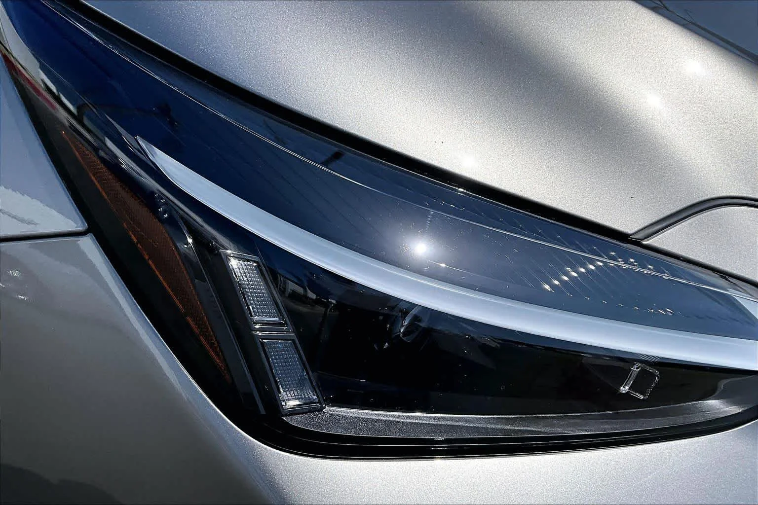 Used 2024 Atomic Silver Lexus  image 27