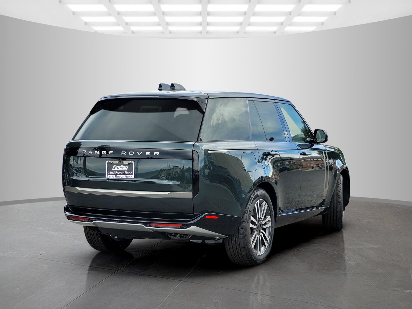 New 2026 Belgravia Green Land Rover SE image 6