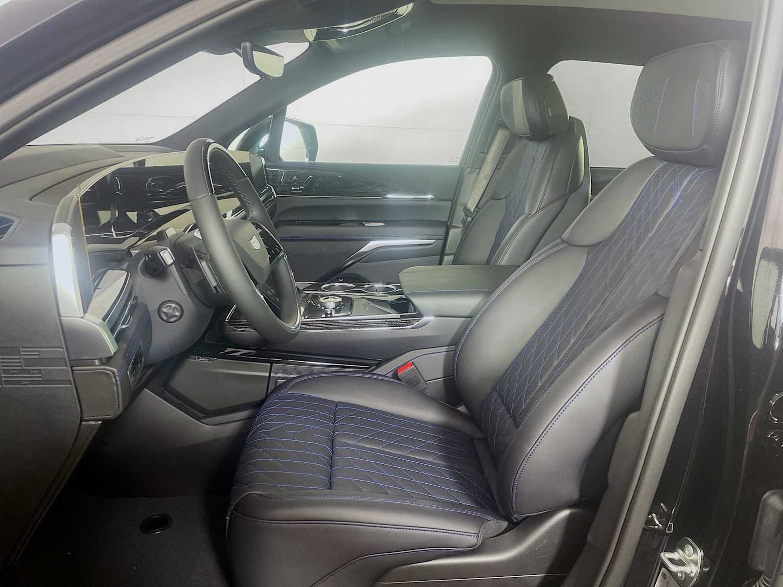 2026 Cadillac Escalade IQ Luxury - Photo 4