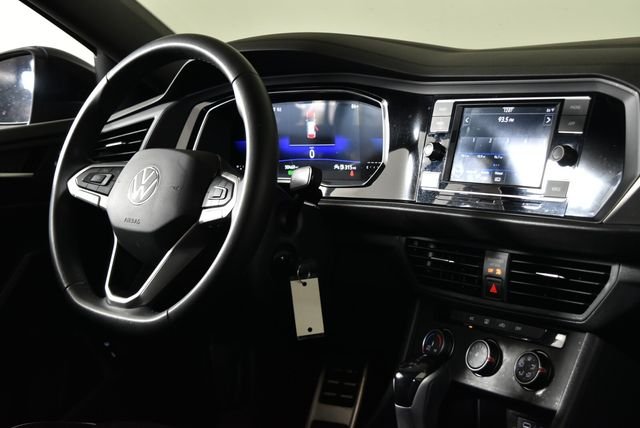Used 2023  Volkswagen 1.5T Sport image 30