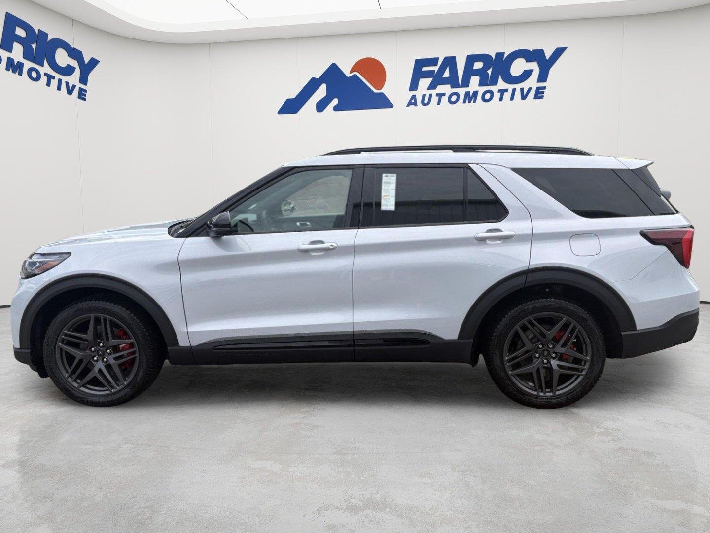 New 2026 Space White Metallic Ford ST image 2