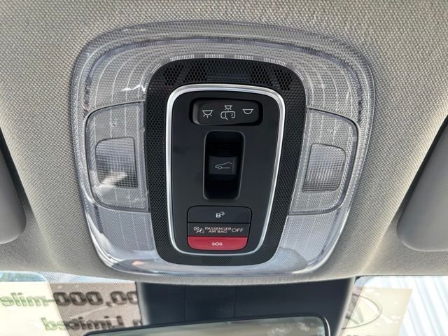 2025 Hyundai Elantra Limited - Photo 31