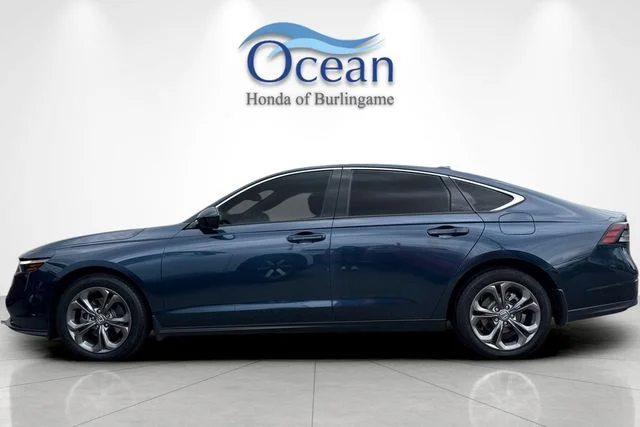 Used 2024 Canyon River Blue Metallic Honda EX image 7