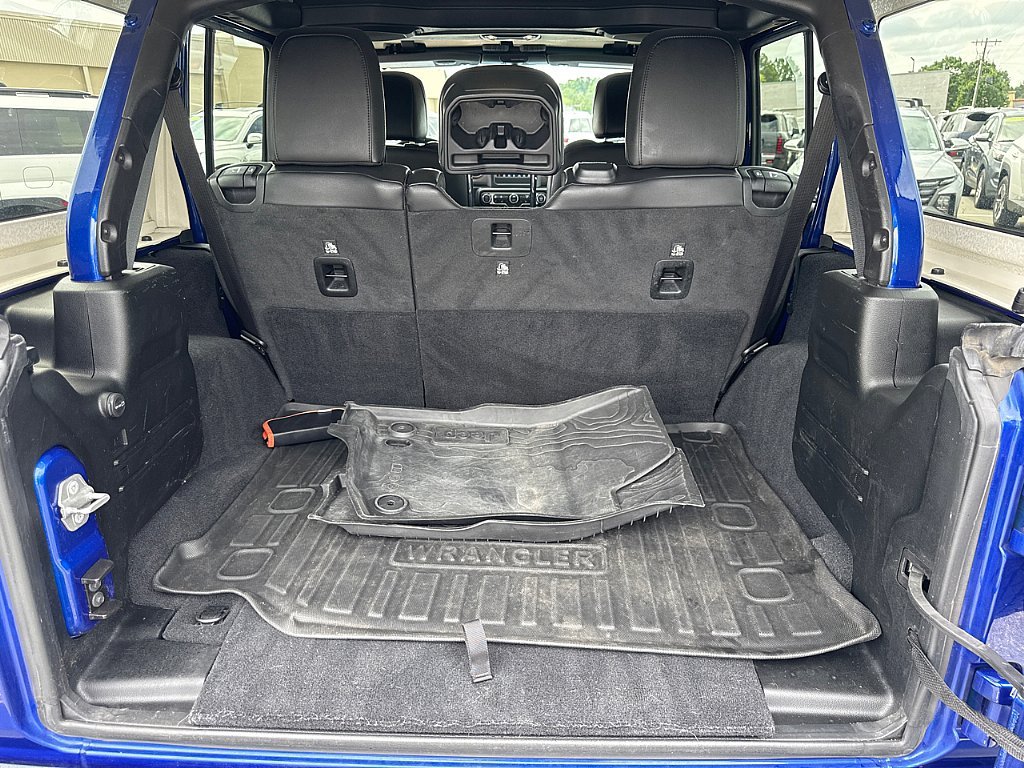 Used 2020 Ocean Blue Metallic Clearcoat Jeep Freedom image 25