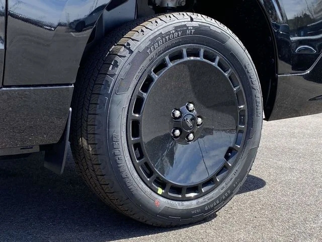 New 2026 Black Ford Lobo High image 9