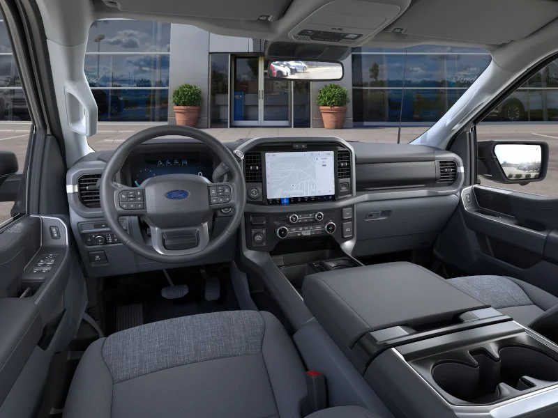 New 2026 Oxford White Ford XLT image 9