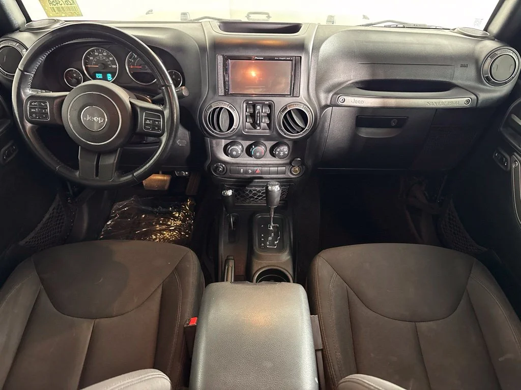 Used 2018 Black Jeep Unlimited Sport image 12