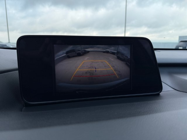 Used 2019 White Lexus 350 image 22