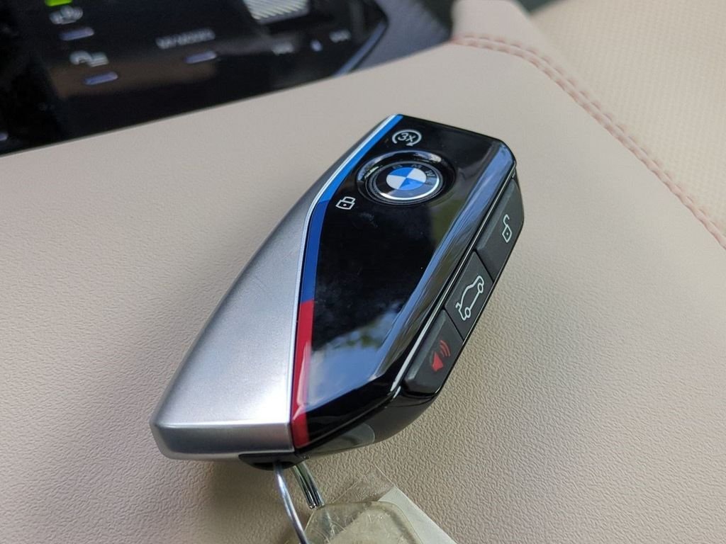 New 2026 Brooklyn Grey Metallic BMW 30 xDrive image 30