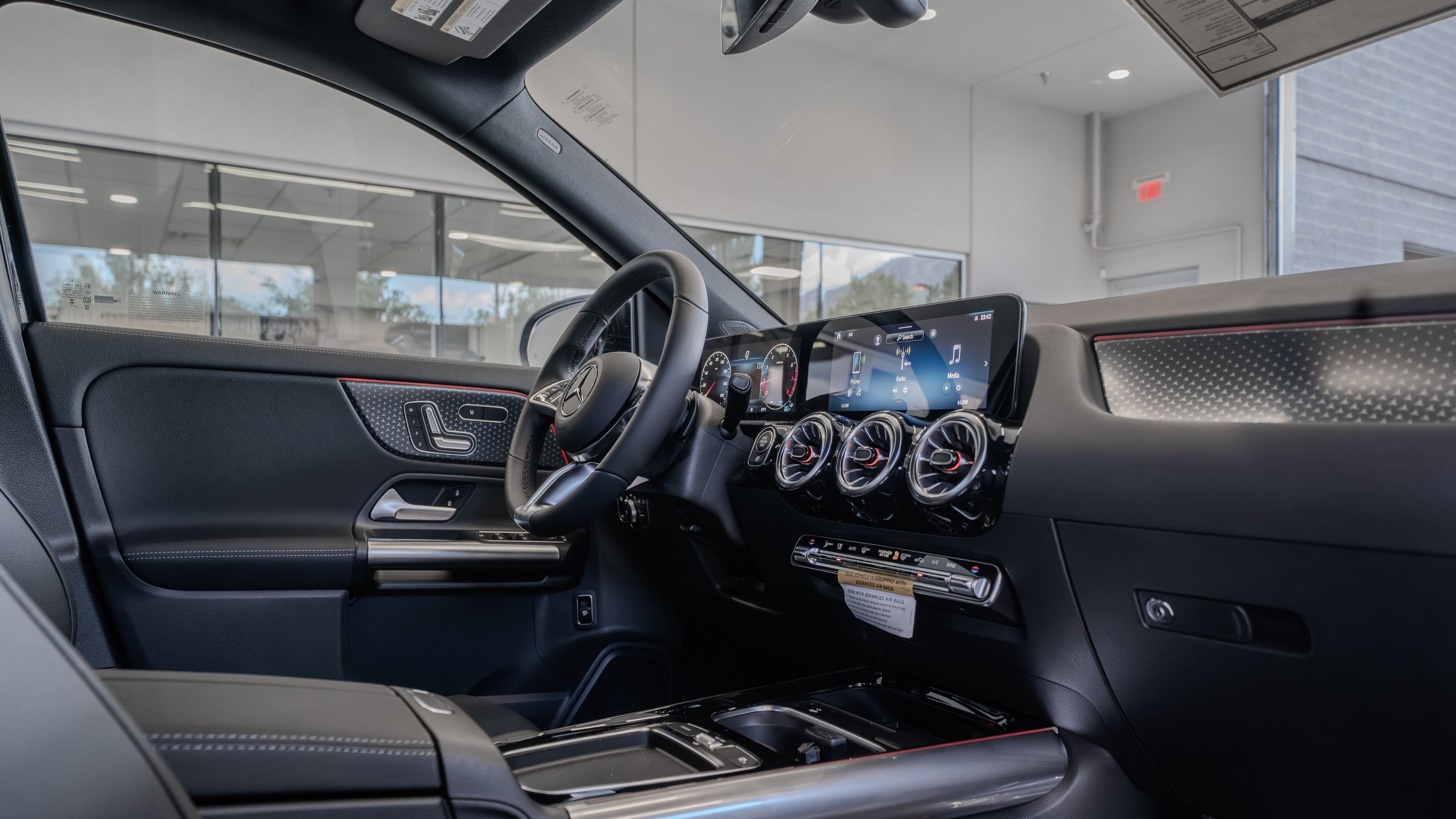 New 2026 Night Black Mercedes-Benz GLA 250 image 18