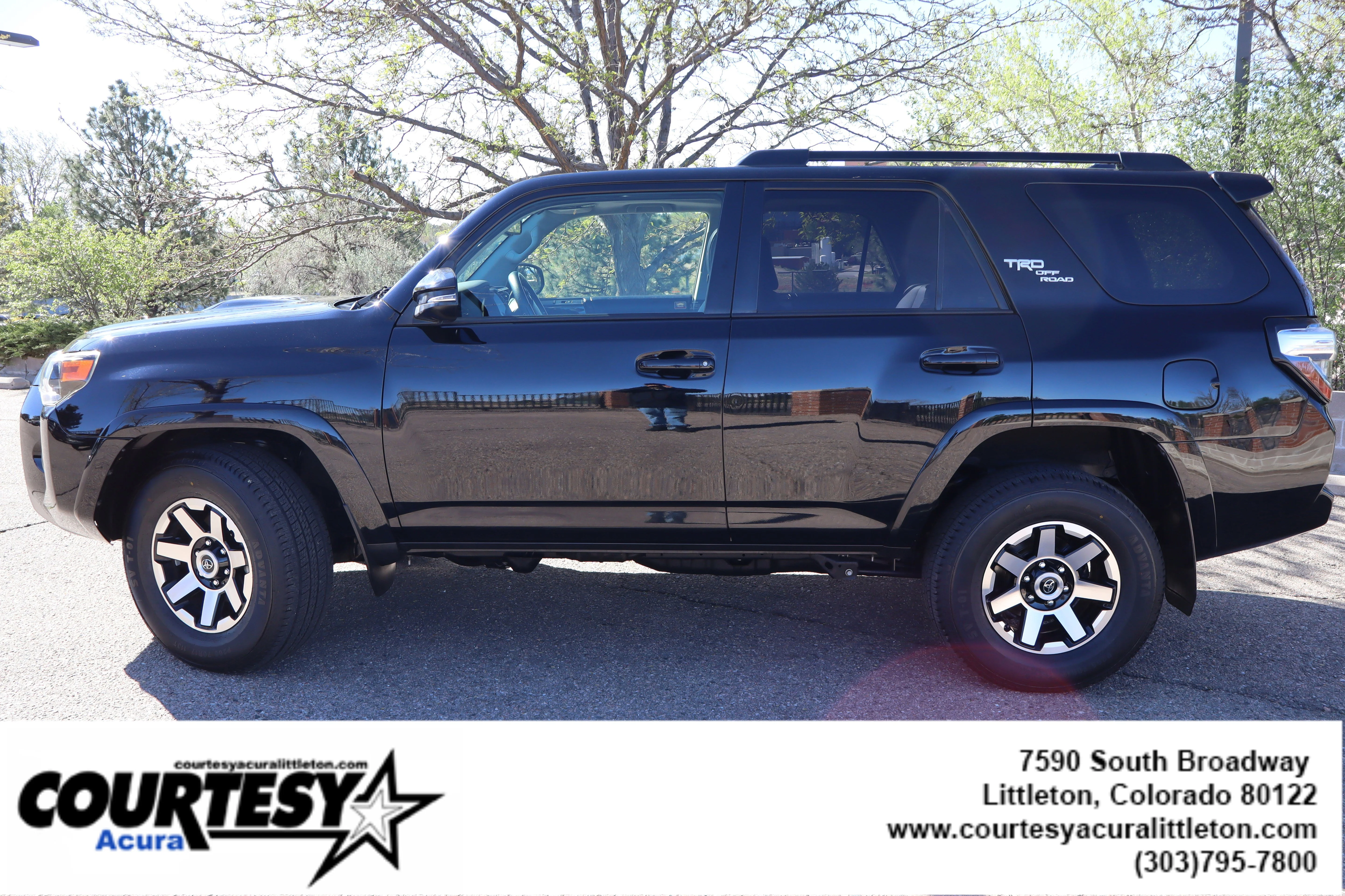 Used 2019 Black Toyota  image 3