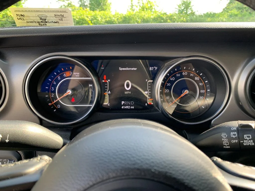 Used 2022  Jeep Unlimited Willys image 30