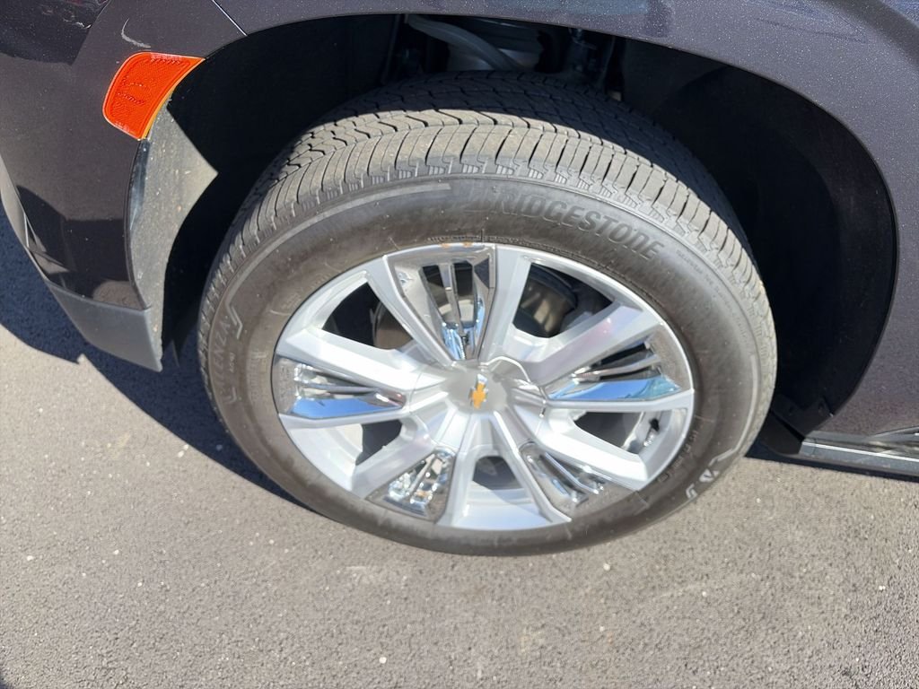 Used 2024 Gray Chevrolet High Country image 10