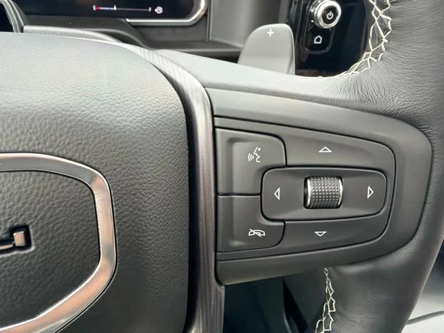 New 2026 Glacier White Tricoat GMC Denali Ultimate image 37