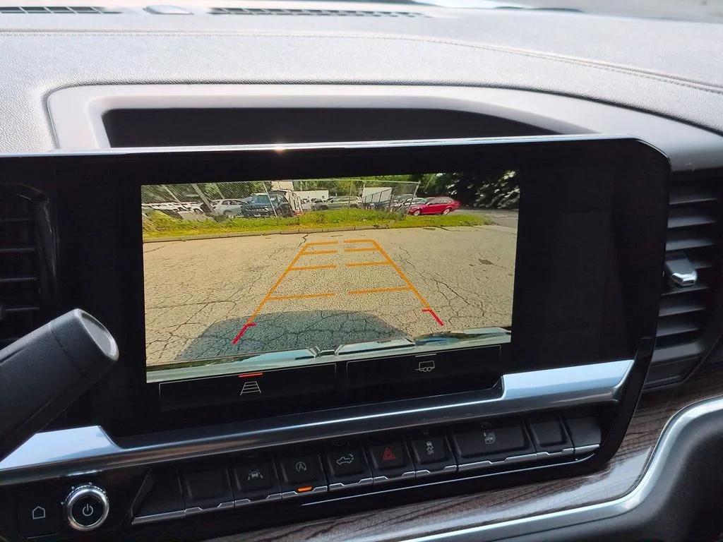 Used 2026 White GMC Elevation image 19