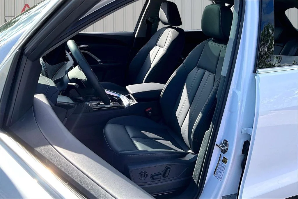 Used 2025 White Audi 2.0T Premium image 21