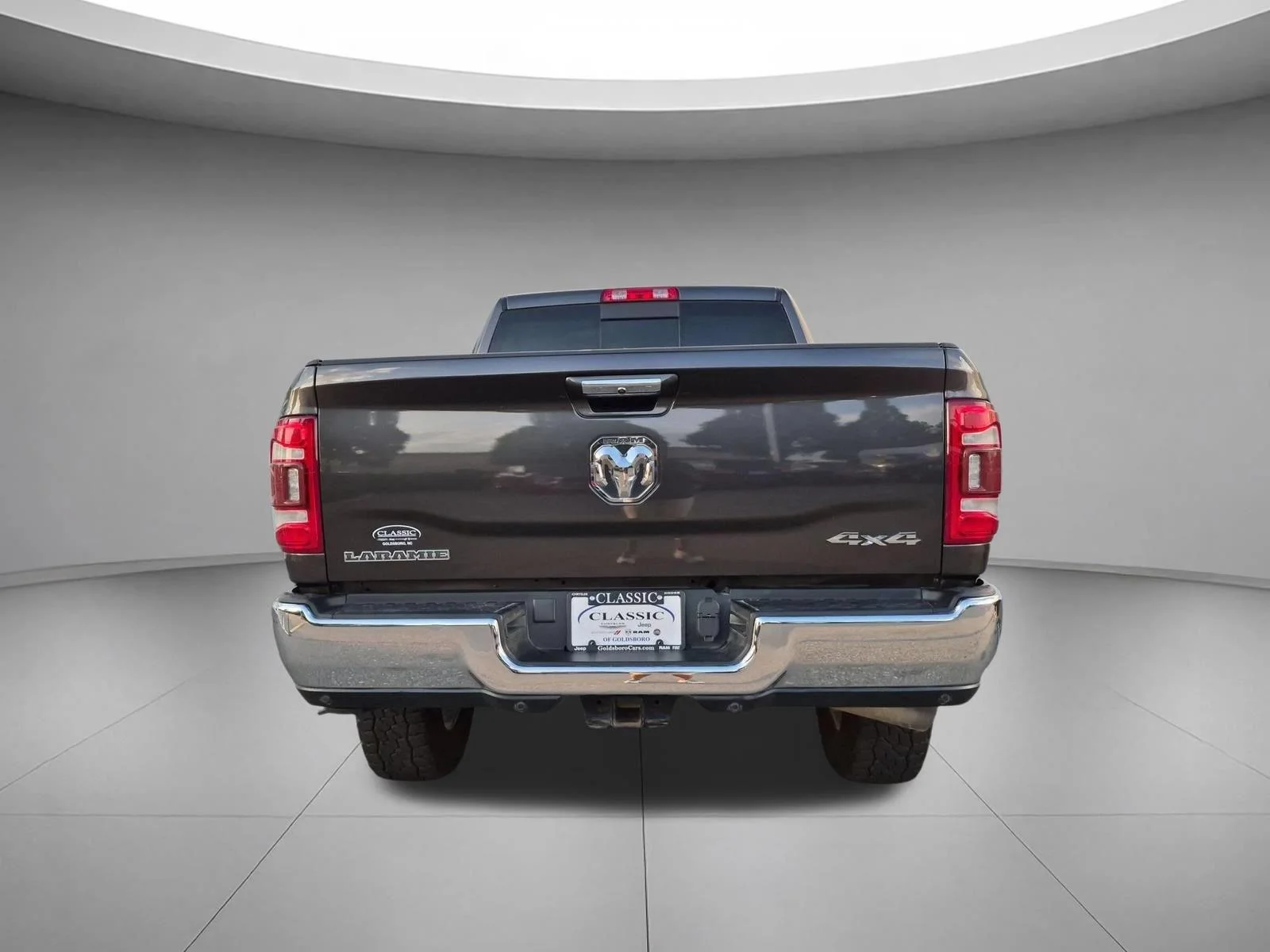 Used 2021 Granite Crystal Metallic Clearcoat Ram Laramie image 4
