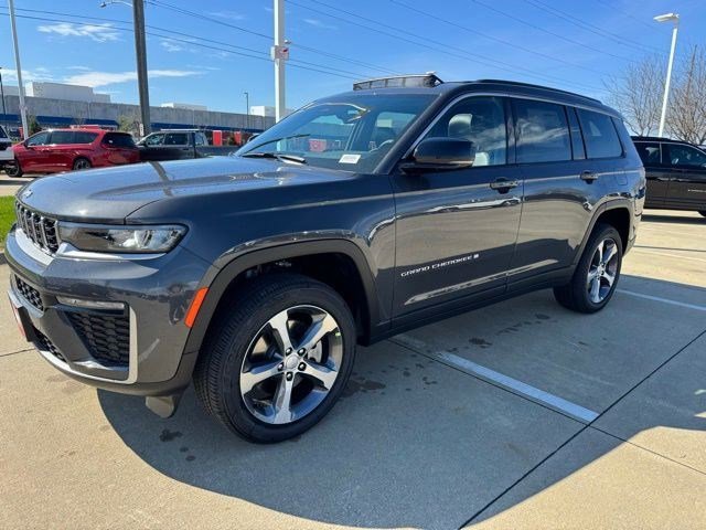 New 2026 Baltic Gray Metallic Clearcoat Jeep Limited image 3