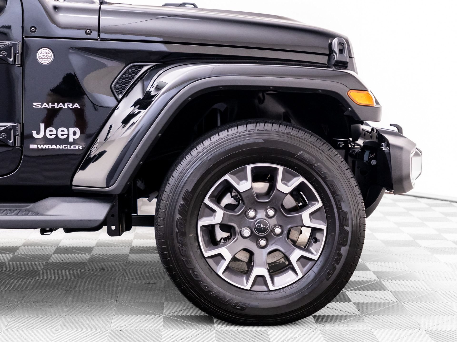 Used 2024 Black Jeep Sahara image 34