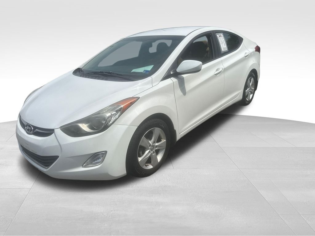 Used 2013 White Hyundai GLS image 1