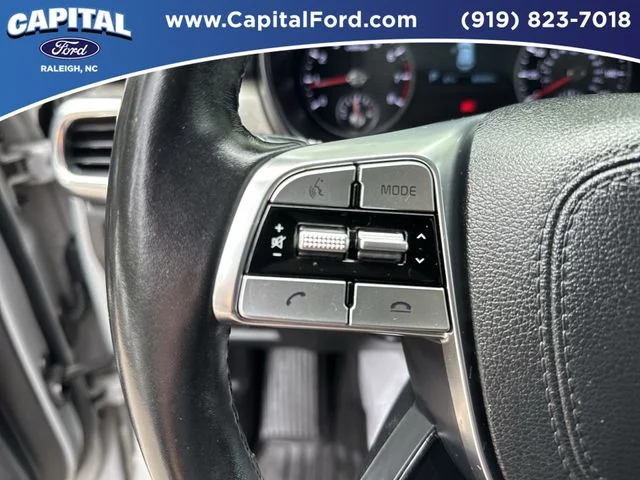 Used 2022 Gray Kia EX image 23