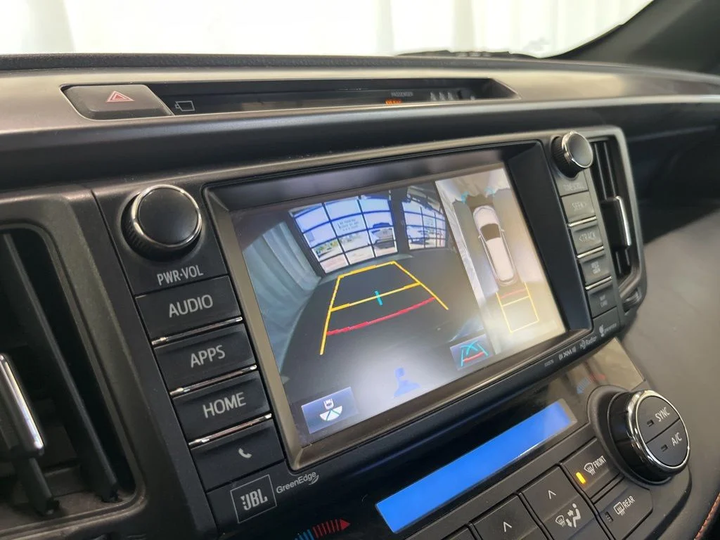 Used 2018 Black Toyota SE image 13