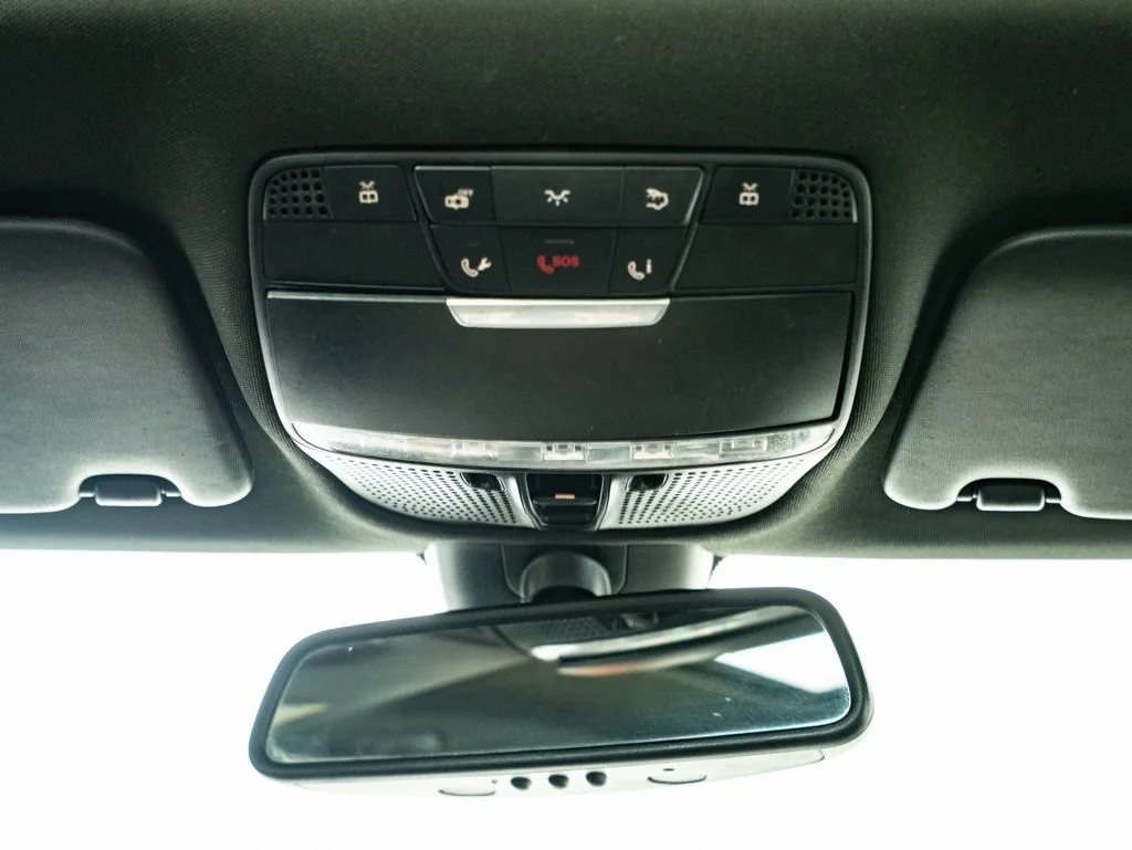 Used 2018 White Mercedes-Benz C 300 image 41