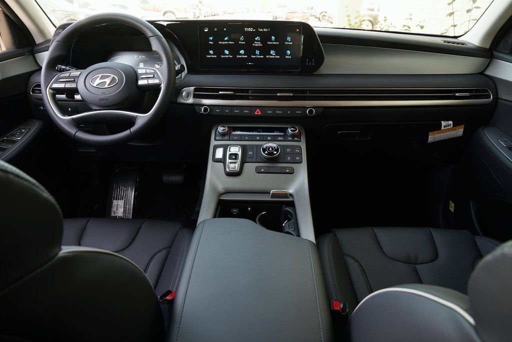 Certified Used 2025 Typhoon Silver Hyundai SEL image 8