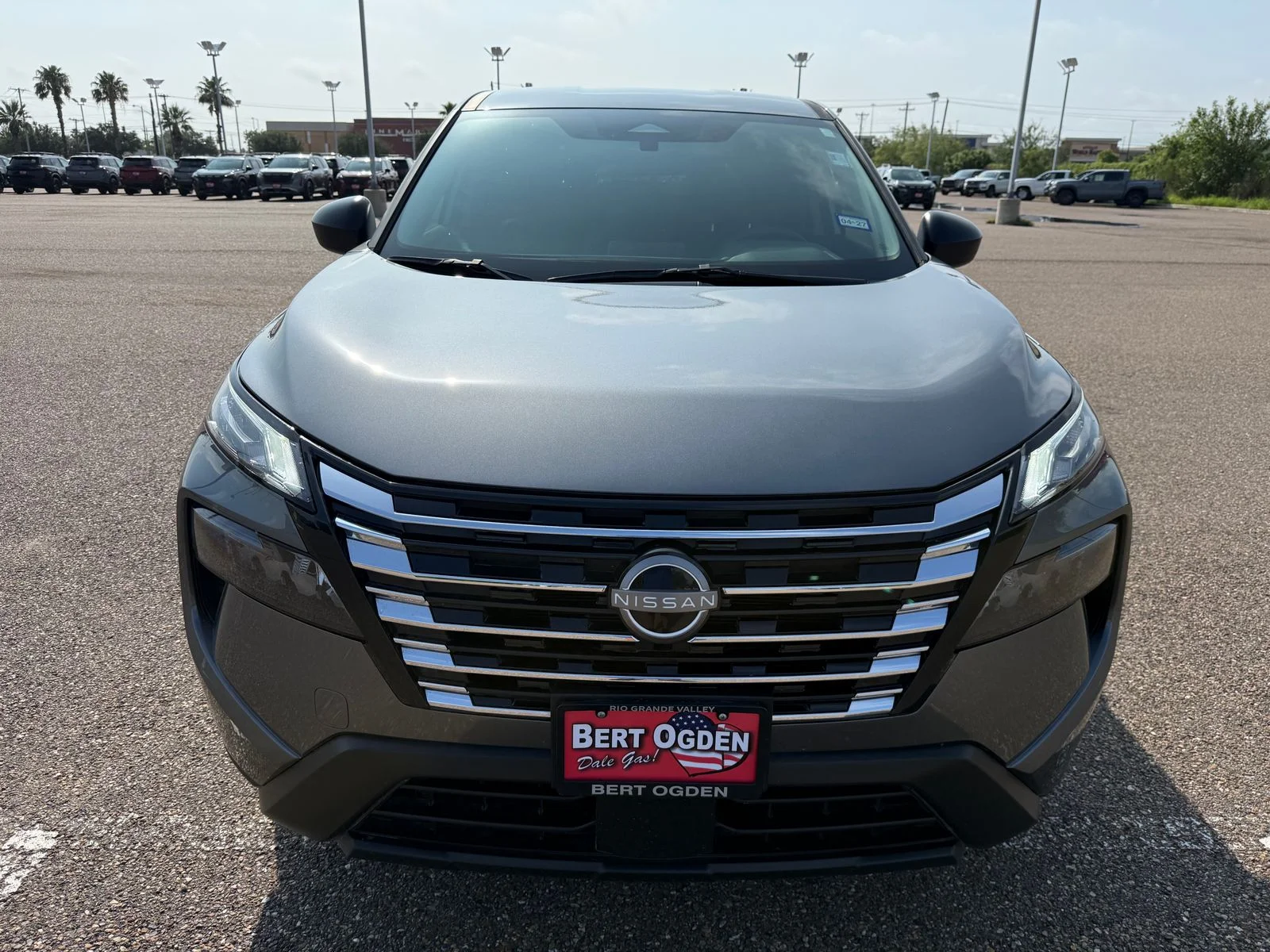 Used 2025 Gray Nissan S image 2