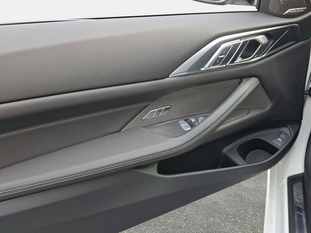 2026 BMW 4 Series M440i - Photo 9