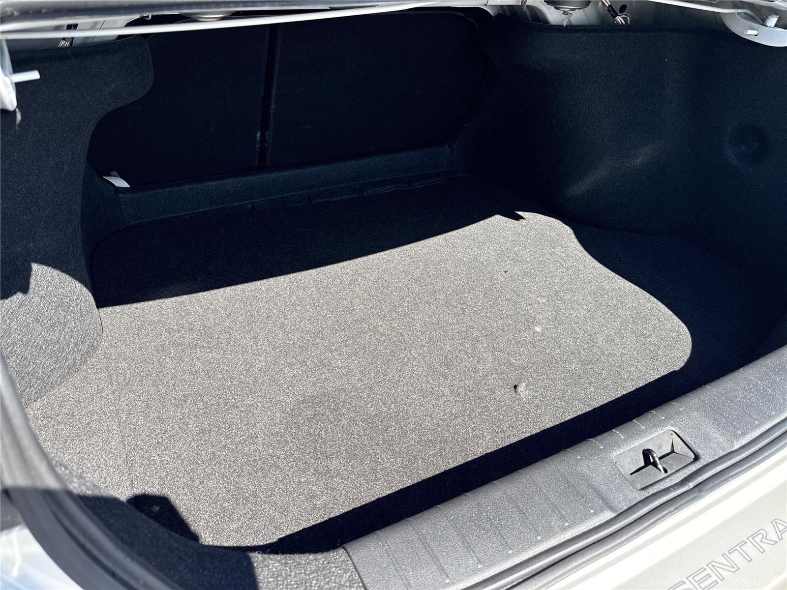 Used 2024 Aspen White Tricoat Nissan SV image 13
