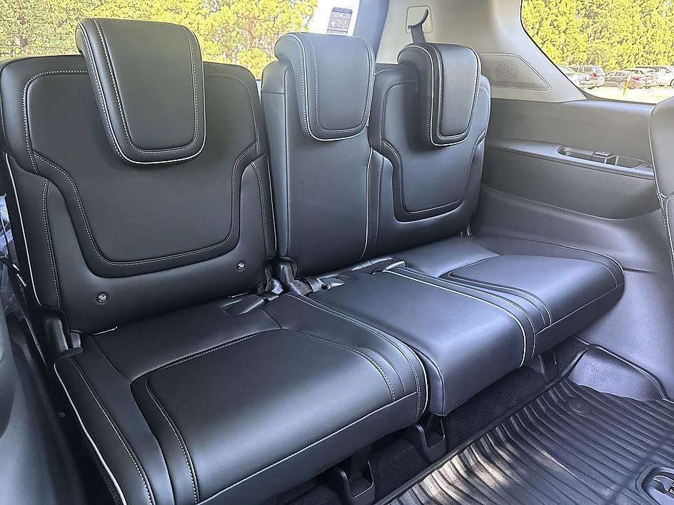New 2026 Black Obsidian INFINITI LUXE image 23