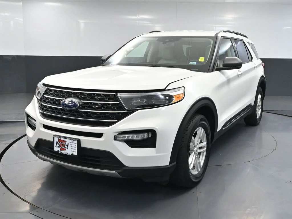 Certified Used 2022 White Ford XLT image 12