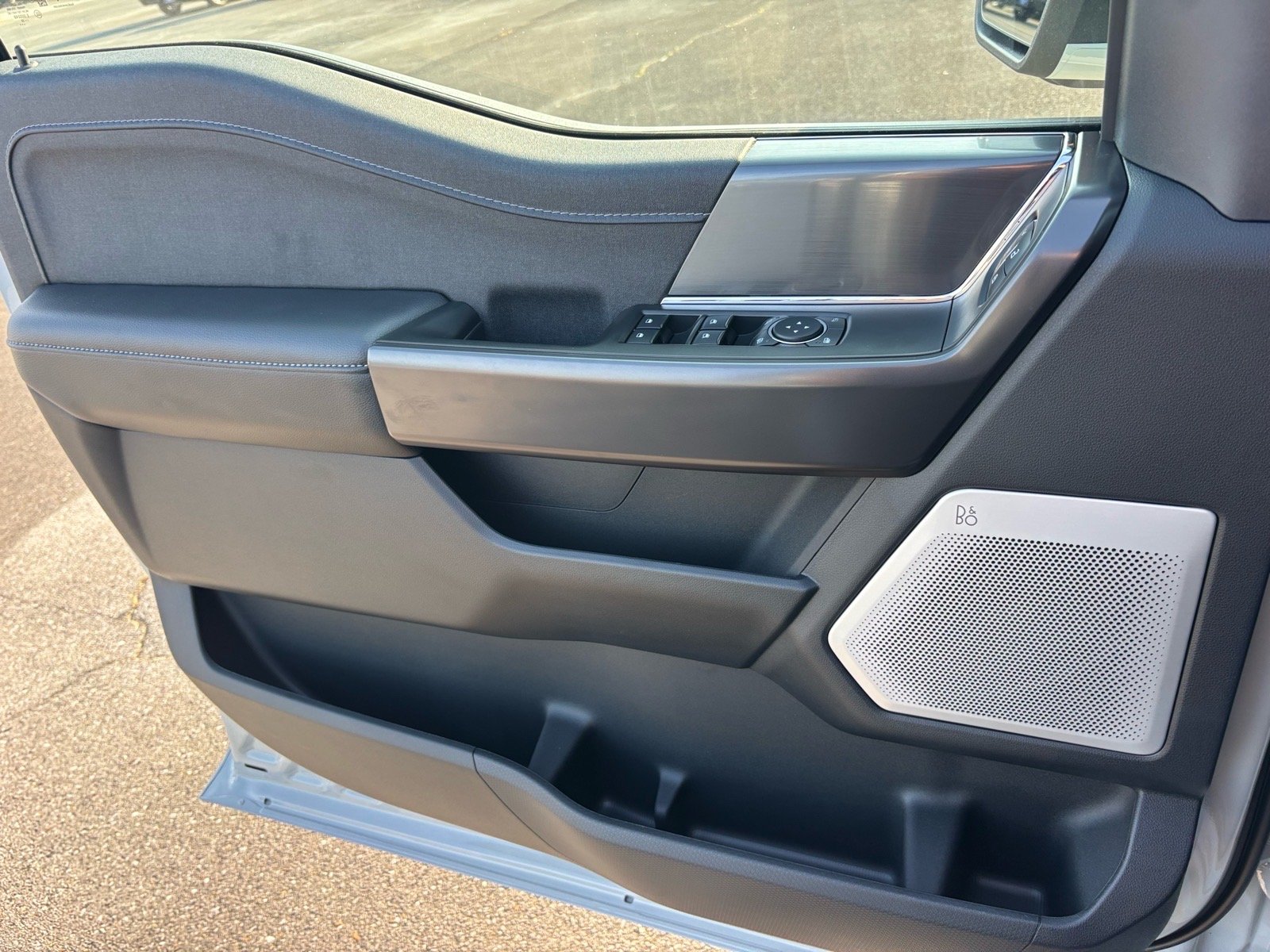 New 2026 Avalanche Ford Lariat® image 7