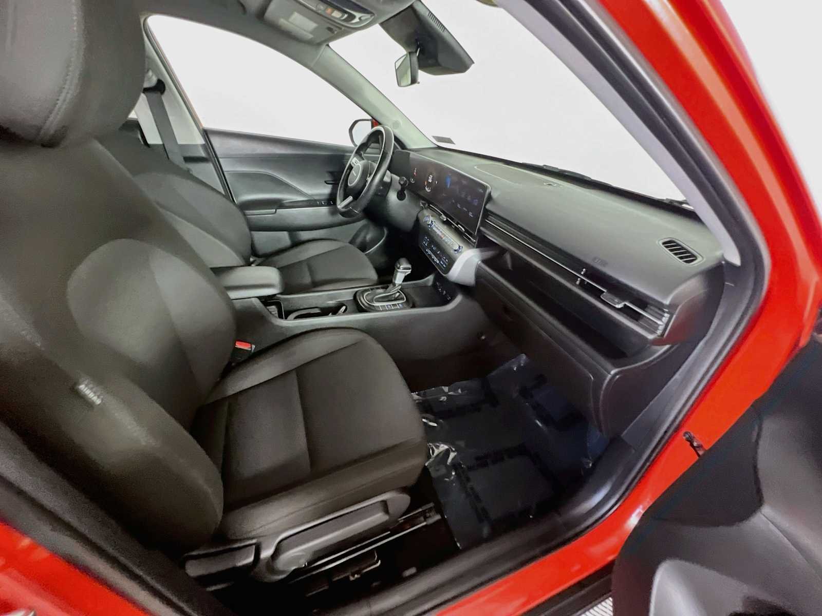 Used 2024 Soultronic Orange Pearl Hyundai SEL image 28